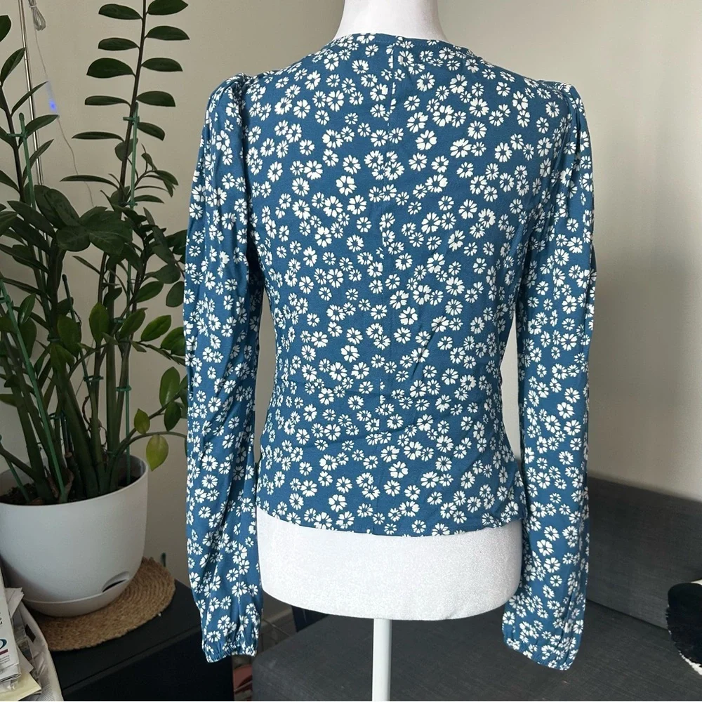 Nell Top in Dana Print - Picture 8 of 11